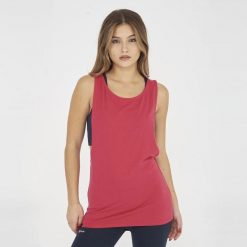 Top na siłownię damski NISHER ciemnoróżowy. Brązowe topy damskie Legea, bez wzorów, z bawełny, bez kołnierzyka. Za 52.00 zł.