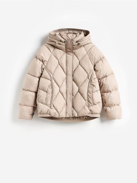Pikowana kurtka z kapturem - beżowy. Brązowe kurtki damskie Reserved, l, bez wzorów, z tkaniny, z kapturem. Za 259.99 zł.