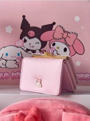 Mały portfel z ozdobnym zapięciem My Melody - różowy. Czerwone portfele damskie Sinsay, bez wzorów. Za 29.99 zł.