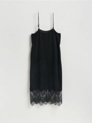 Sukienka z lnem - czarny. Czarne sukienki damskie Reserved, na co dzień, l, bez wzorów, z wiskozy, bez kołnierzyka, bez ramiączek, proste. Za 179.99 zł.