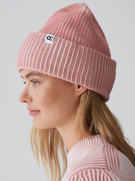 OPUS Czapka beanie w kolorze jasnoróżowym rozmiar: onesize. Różowe czapki zimowe damskie Opus, z materiału. Za 96.60 zł.