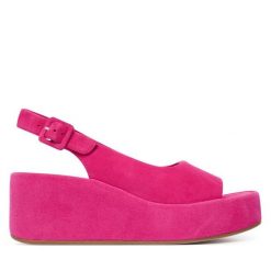 Sandały HÖGL. Czerwone sandały damskie HÖGL, bez wzorów, bez obcasa, na koturnie. Za 739.99 zł.