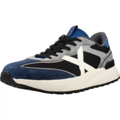 Buty MUNICH 8862016M DYNAMIX 16 Niebieski. Niebieskie buty trekkingowe męskie munich, z tkaniny, bez zapięcia, na fitness i siłownię. Za 467.99 zł.