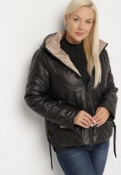 Czarna Pikowana Kurtka z Odpinanym Kapturem Falenea. Czarne kurtki damskie Born2be, uniwersalny, bez wzorów, z jeansu. Za 139.99 zł.