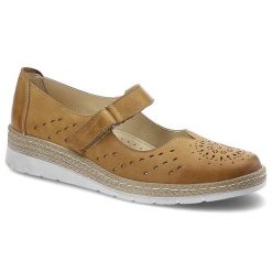 Brązowe Półbuty Wasak Damskie Wygodne Buty. Brązowe półbuty damskie Wasak, w ażurowe wzory, ze skóry, eleganckie, bez obcasa, na platformie. Za 165.00 zł.