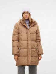 Vero Moda Płaszcz pikowany "Nova" w kolorze jasnobrązowym rozmiar: L. Brązowe płaszcze damskie Vero Moda, l, bez wzorów. Za 199.95 zł.
