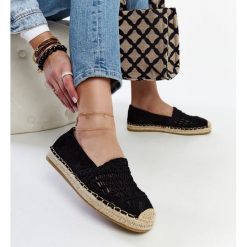 Czarne ażurowe espadryle Gordana. Czarne espadryle damskie w ażurowe wzory, bez obcasa, na obcasie. Za 81.83 zł.