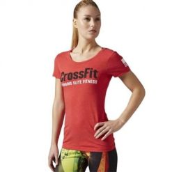 Koszulka sportowa damska Reebok AY1009. Czerwone bluzki sportowe damskie Reebok, l, z materiału, bez kołnierzyka, bez ramiączek. Za 149.00 zł.