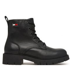 Trapery Tommy Jeans. Czarne trapery damskie Tommy Jeans, z jeansu, bez obcasa. Za 649.99 zł.