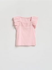 T-shirt z falbankami na rękawach - pastelowy róż. Czerwone koszulki dziewczęce Reserved, m, bez wzorów, z bawełny, bez ramiączek. Za 29.99 zł.