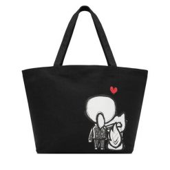 Torebka KARL LAGERFELD. Czarne torebki klasyczne damskie Karl Lagerfeld, bez wzorów, bez dodatków. Za 339.99 zł.