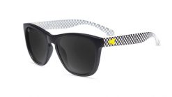 Dziecięce okulary przeciwsłoneczne - kategoria 3 z polaryzacją - Sk8er. Brązowe okulary przeciwsłoneczne dziecięce KNOCKAROUND. Za 130.90 zł.
