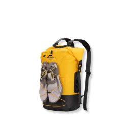 Plecak wodoodporny Naturehike - Roll-Top, IPX6. Żółte plecaki damskie NATUREHIKE, bez wzorów, z materiału, sportowe. Za 219.95 zł.
