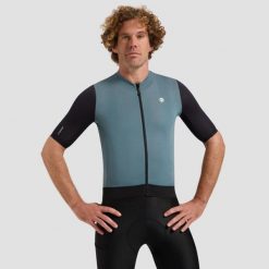 Koszulka rowerowa męska Rogelli Distance II. Czarne t-shirty sportowe męskie Rogelli, m, bez ramiączek, rowerowe. Za 285.99 zł.