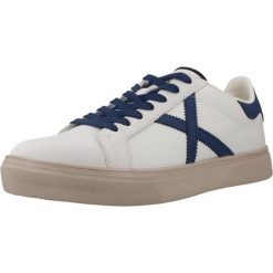 Buty MUNICH RETE 111 Biały. Białe buty trekkingowe męskie munich, ze skóry, bez zapięcia, trekkingowe. Za 414.99 zł.