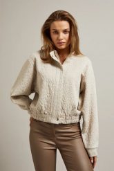 Rozpinana bluza beżowa. Brązowe bluzy bez kaptura damskie MOODO, m, z elastanu. W wyprzedaży za 59.99 zł.