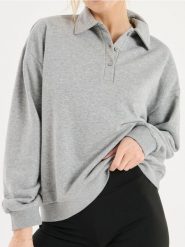 Bluza z kołnierzykiem - szary. Szare bluzy bez kaptura damskie Sinsay, l. W wyprzedaży za 24.99 zł.