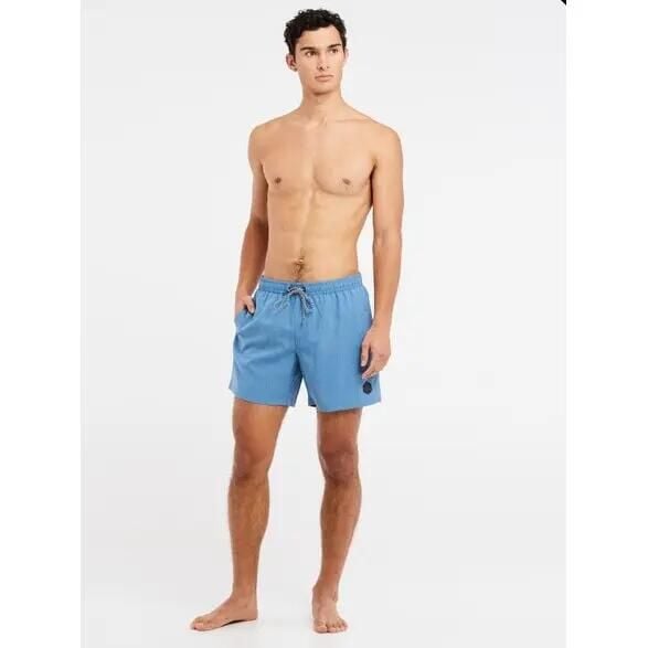 Szorty plażowe Protest Davey. Niebieskie szorty męskie Protest, na lato, bez wzorów. Za 267.00 zł.