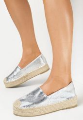 Srebrne Lakierowane Espadryle na Plecionej Platformie Brigitte. Szare espadryle damskie Born2be, bez wzorów, z lakierowanej skóry, bez obcasa. Za 79.99 zł.