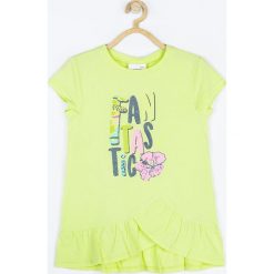 Coccodrillo - T-shirt dziecięcy 92-122 cm. Żółte koszulki dziewczęce COCCODRILLO, bez wzorów, z bawełny, bez ramiączek. W wyprzedaży za 14.90 zł.