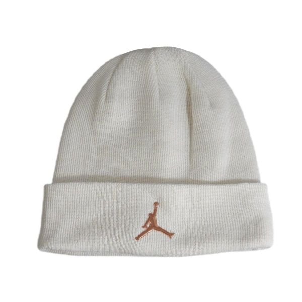 Czapka zimowa Air Jordan Cuffed Beanie White Biała - 9A0063-782. Białe czapki zimowe damskie Jordan. Za 148.35 zł.