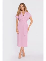 Made of emotion Sukienka w kolorze jasnoróżowym rozmiar: L. Różowe sukienki damskie Made Of Emotion, l, bez wzorów, bez kołnierzyka, bez ramiączek, midi, kopertowe. Za 254.99 zł.