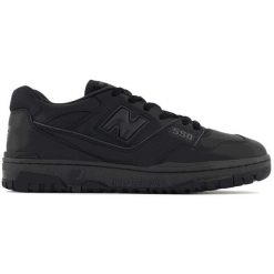 Buty sportowe sneakersy New Balance 550 czarne niskie- BB550BBB. Czarne buty sportowe na co dzień męskie New Balance, bez zapięcia. Za 710.00 zł.