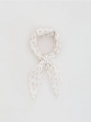 Wzorzysty szalik - pastelowy róż. Czerwone szaliki dziecięce Reserved, z bawełny, bez ramiączek. Za 29.99 zł.