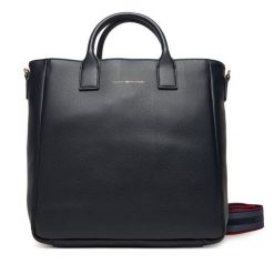 Torebka Tommy Hilfiger. Niebieskie torebki klasyczne damskie Tommy Hilfiger, bez wzorów, bez dodatków. Za 449.99 zł.