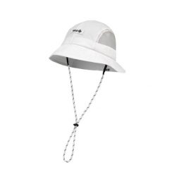 Czapka Trento – wentylacja z siateczki, regulowana, zapinana na zatrzaski. Brązowe czapki męskie IZAS, bez wzorów, z materiału, eleganckie. Za 160.83 zł.