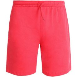 Damskie szorty bawełniane ATHL DPT Almina – 2 kieszenie, troczek w pasie. Czerwone szorty damskie Eastpak, bez wzorów, z bawełny. Za 43.99 zł.