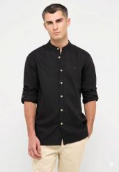 Męska Koszula Mustang Style Yuma Black 1017001 4142. Czarne koszule męskie Mustang, l, bez wzorów, bez kołnierzyka, bez ramiączek. Za 169.99 zł.