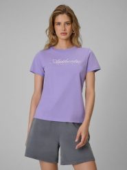 4F T-shirt regular z nadrukiem damski - fioletowy S. Fioletowe t-shirty damskie 4f, s, bez wzorów, z bawełny, bez kołnierzyka. W wyprzedaży za 49.99 zł.