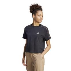 Koszulka z krótkim rękawem damska Adidas Gym & Pilates. Czarne bluzki damskie Adidas, s, bez wzorów, z bawełny, bez ramiączek. W wyprzedaży za 129.99 zł.