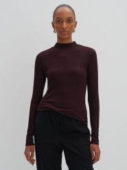 Someday Koszulka "Kejandra" w kolorze bordowym rozmiar: 42. Czerwone t-shirty damskie Someday, bez wzorów, z lyocellu, bez kołnierzyka. Za 174.95 zł.