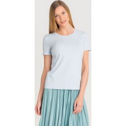 T-SHIRT VAGARE Max Mara Leisure. Niebieskie t-shirty damskie Max Mara Leisure, l, z aplikacjami, z bawełny, bez kołnierzyka. Za 221.40 zł.