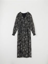 Sukienka midi w kwiaty - wielobarwny. Sukienki damskie Sinsay, l, bez wzorów, eleganckie, bez kołnierzyka, bez ramiączek, midi. Za 79.99 zł.