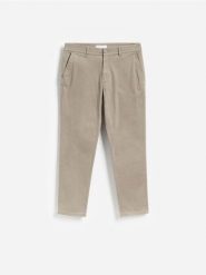 Spodnie chino slim fit - brązowy. Brązowe spodnie materiałowe męskie Reserved, bez wzorów, z bawełny. Za 149.99 zł.