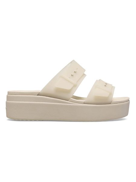 Crocs Klapki "Brooklyn Buckle" w kolorze beżowym rozmiar: 39/40. Brązowe klapki damskie Crocs, bez wzorów, bez obcasa, na platformie. Za 175.67 zł.