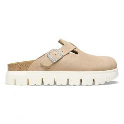 BIRKENSTOCK Boston Chunky LEVE Warm Sand Klapki damskie. Brązowe klapki damskie Birkenstock, bez wzorów, ze skóry, bez obcasa, na platformie. Za 669.00 zł.