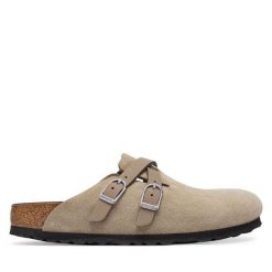 Klapki Birkenstock. Brązowe klapki damskie Birkenstock, bez wzorów, bez obcasa. Za 749.99 zł.