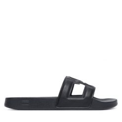 Klapki Tommy Hilfiger. Czarne klapki damskie Tommy Hilfiger, bez wzorów, bez obcasa. Za 189.99 zł.