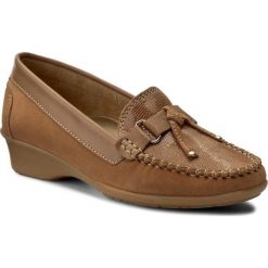Półbuty LASOCKI COMFORT WI05-5482-A. Czarne półbuty damskie Lasocki Comfort, bez wzorów, ze skóry, bez obcasa. W wyprzedaży za 64.98 zł.