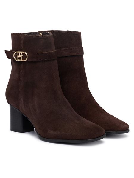 Tommy Hilfiger Botki Th Strap Suede Block Heel Boot FW0FW09521 Brązowy ciemny. Brązowe botki damskie Tommy Hilfiger, ze skóry, bez obcasa, na słupku, bez zapięcia. Za 699.99 zł.