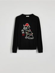Sweter ze świątecznym wzorem - czarny. Czarne swetry męskie Reserved, l, bez wzorów, z bawełny, bez kołnierzyka. W wyprzedaży za 39.99 zł.