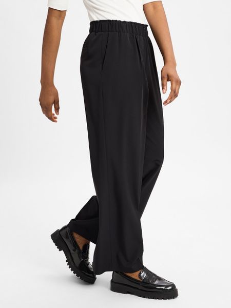 Comma casual identity Spodnie Kobiety Sztuczne włókno czarny, 38. Czarne spodnie materiałowe damskie comma casual identity, bez wzorów, z włókna, casualowe. Za 449.95 zł.