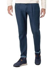 Timezone Spodnie chino "Charly" - Regular fit - w kolorze granatowym rozmiar: W32/L32. Niebieskie spodnie materiałowe męskie Timezone, bez wzorów. Za 154.43 zł.