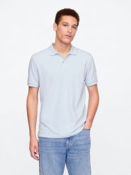 GAP Koszulka polo w kolorze błękitnym rozmiar: L. Niebieskie koszulki polo męskie GAP, l, bez wzorów, z bawełny, bez ramiączek. Za 92.21 zł.