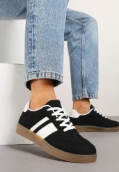 Czarne Sneakersy Tenisówki z Geometrycznymi Paskami Amolita. Czarne trampki i tenisówki damskie Born2be, z aplikacjami, z jeansu. Za 84.99 zł.
