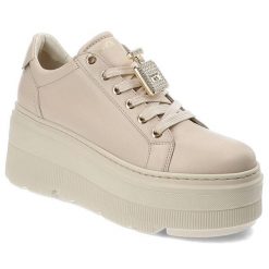 Beżowe Sneakersy Chebello Eleganckie Obuwie Damskie Z Broszką. Brązowe broszki damskie CheBello, z aplikacjami, ze skóry. Za 459.00 zł.